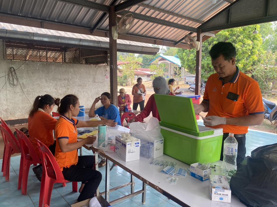 องค์การบริหารส่วนตำบลเหล่าพรวนร่วมกับกองสาธาารณสุขฯ  ออกพื้นฉีดวัคซีนโครงการสัตว์ปลอดโรค คนปลอดภัย จากพิษสุนัขบ้า ม.1 - ม.8 ตั้งแต่วันที่ 30 เมษายน 2567  - 8 พฤษภาคม 2567