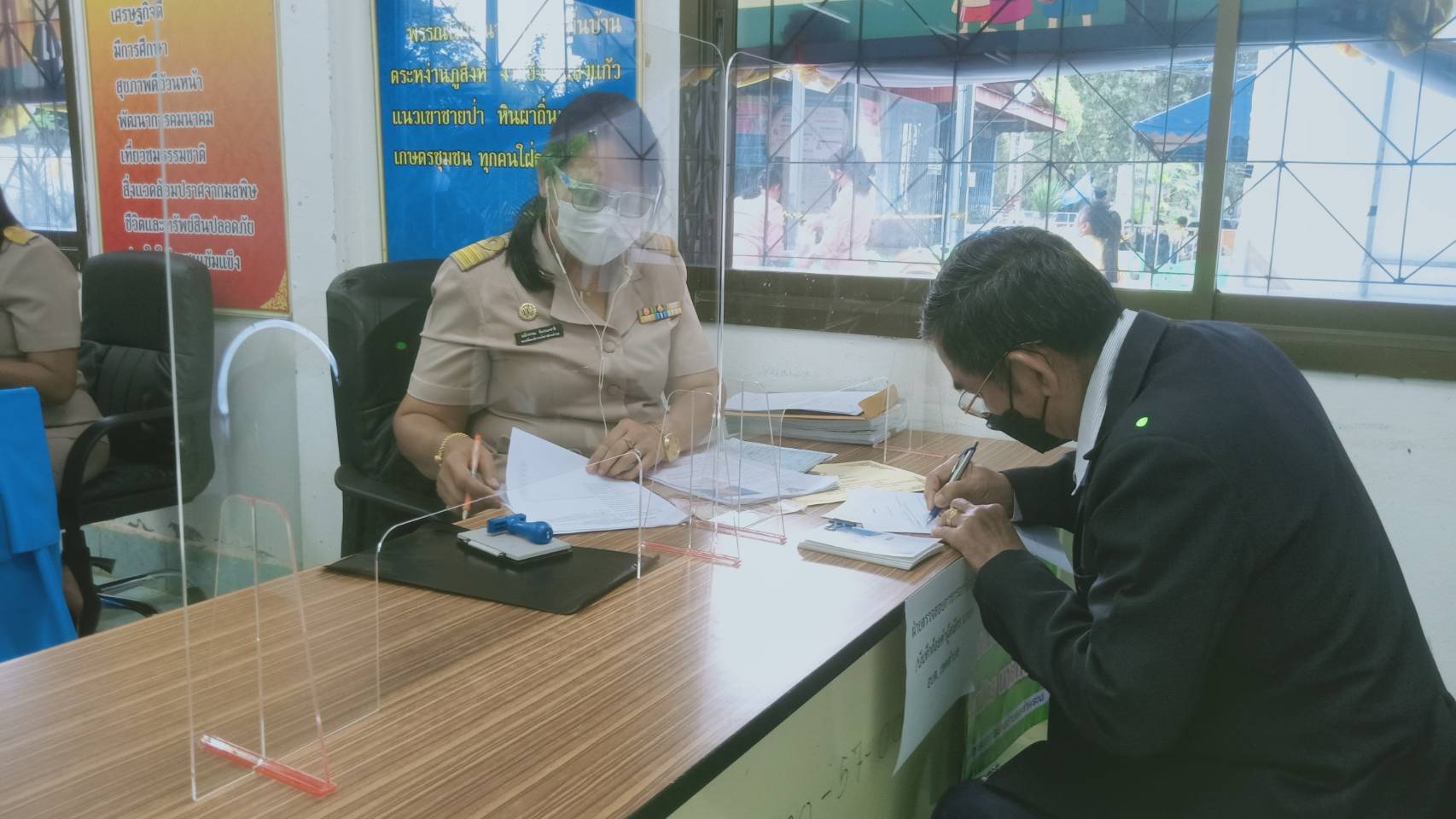  องค์การบริหารส่วนตำบลเหล่าพรวน ขอเชิญ สมัครรับเลือกตั้ง (7 ภาพ)