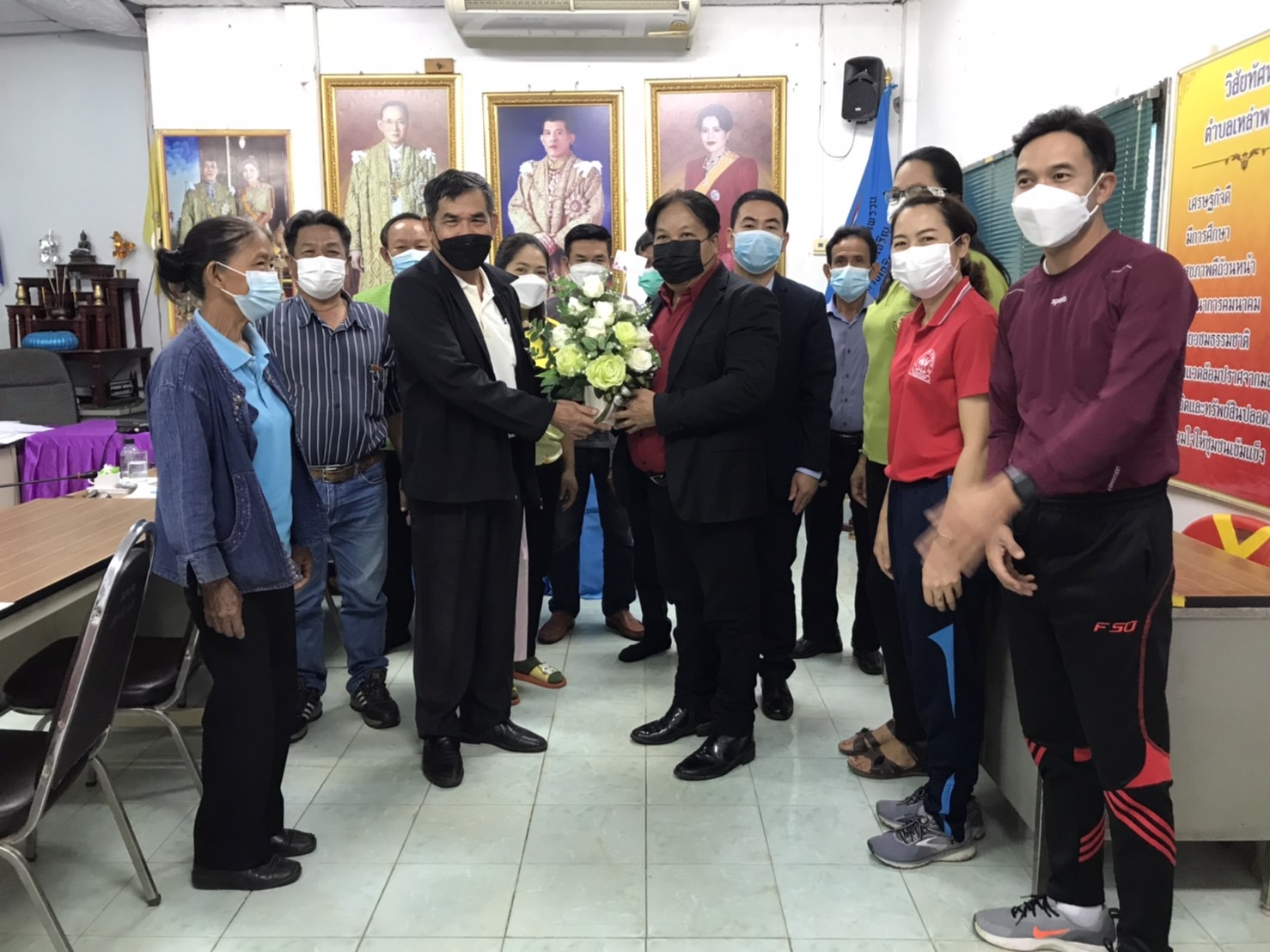 ประชุมคณะกรรมการพัฒนาองค์การบริหารส่วนตำบลเหล่าพรวน (3 ภาพ)