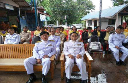  กิจกรรมจิตอาสา เราทำดีด้วยหัวใจ เนื่องในวันเฉลิมพระชนมพรรษาสมเด็จพระเจ้าอยู่หัว 66 พรรษา ณ ลานเอนกประสงค์ ที่ทำการ อบต.เหล่าพรวน อ.เมือง จ.อำนาจเจริญ