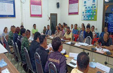  วันนี้ วันที่ 13 มิถุนายน 2562 ณ ห้องประชุมสภาองค์การบริหารส่วนตำบลเหล่าพรวน ต้อนรับและประชุมคณะกรรมการติดตามประเมิน“โครงการติดตั้งระบบสูบน้ำพลังงานแสงอาทิตย์ จังหวัดอำนาจเจริญ ตามคำสั่งจังหวัดอำนาจเจริญ ที่ 781/2562 เรื่อง แต่งตั้งคณะกรรมการต
