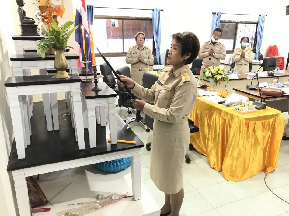 การประชุมสภาองค์การบริหารส่วนตำบลเหล่าพรวน สมัยสามัญสมัยที่ 3 ครั้งที่ 2/2565 ประจำปี 2566 วันที่ 15 สิงหาคม 2565 ณ ห้องประชุมสภาองค์การบริหารส่วนตำบลเหล่าพรวน