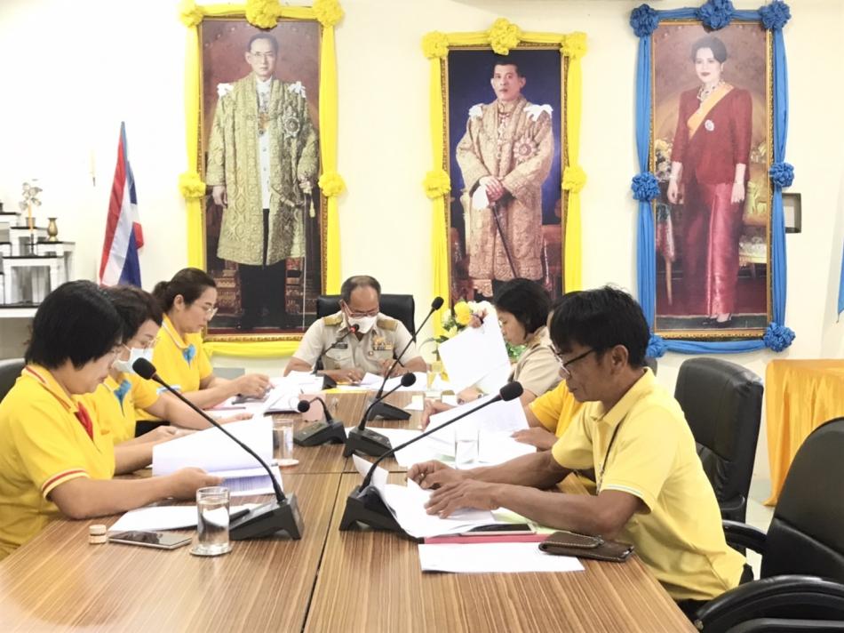 วันที่ 28 พฤศจิกายน 2565  จ่าเอกไวพจน์  เหิกขุนทด ปลัดองค์การบริหารส่วนตำบลเหล่าพรวน ประธานกรรมการ เปิดการประชุม คณะกรรมการจัดวางระบบควบคุมภายในองค์การบริหารส่วนตำบลเหล่าพรวน ประจำปี พ.ศ. 2566 ครั้งที่ 2/2565 ณ ห้องประชุมสภาองค์การบริหารส่วนตำบลเหล่าพรวน